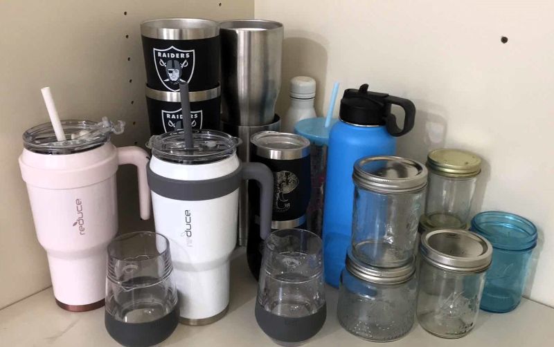 Photo 1 of NEW REDUCE 40OZ COLD1 VACUUM INSULATED STAINLESS STEEL STRAW TUMBLER MUGS, RAIDERS INSULATED CUPS KEEPS DRINKS COLD FOR 40 HOURS & MORE 