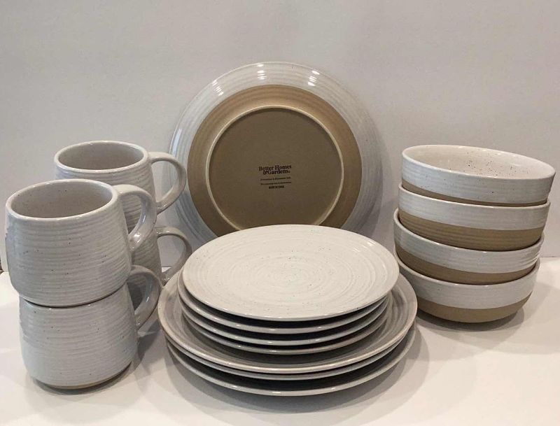 Photo 2 of BETTER HOMES & GARDENS ABOTT STONEWARE 16 PIECE DINNERWARE SET