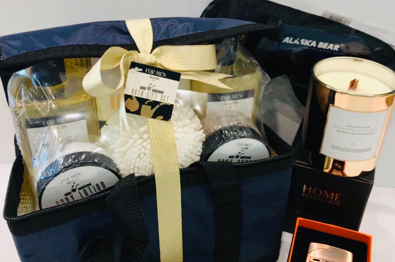 Photo 2 of MENS GIFT SET ALL NEW PRODUCTS 