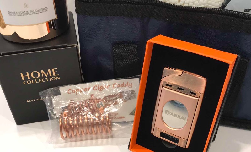 Photo 3 of MENS GIFT SET NEW IN PACKAGE 