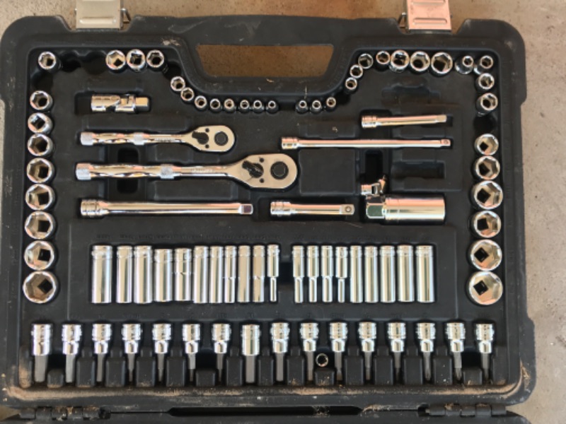 Photo 2 of BOSTITCH SOCKET SET