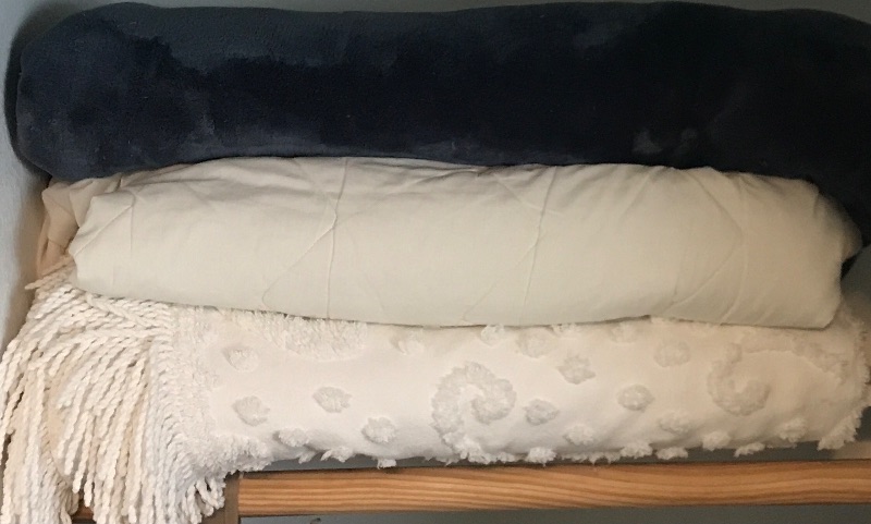 Photo 1 of COLLECTION OF COMFORTERS QUEEN SIZE 
