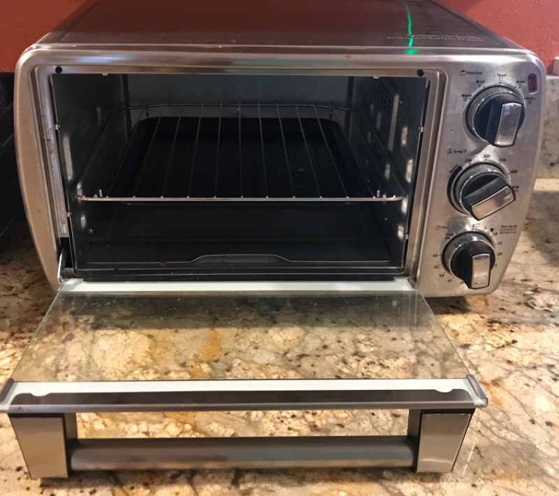 Photo 3 of OSTER TOASTER OVEN