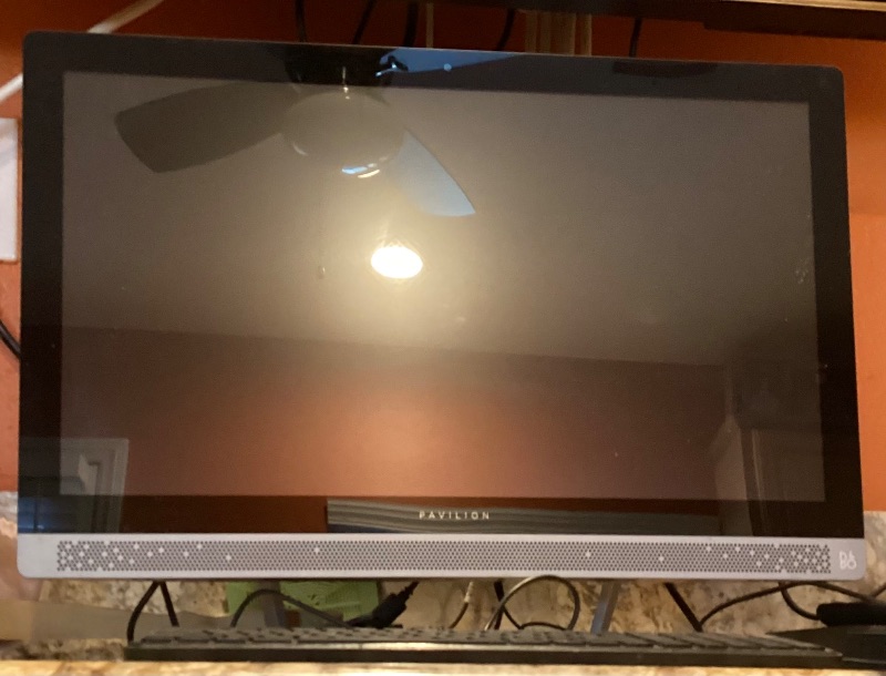 Photo 3 of HP PAVILION 27-a000 SERIES ALL-IN- ONE