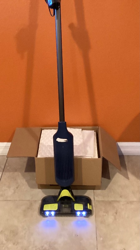 Photo 3 of SHARK VACMOP CORDLESS HARD FLOOR VACUUM MOP WITH DISPOSABLE VACMOP PAD VM190