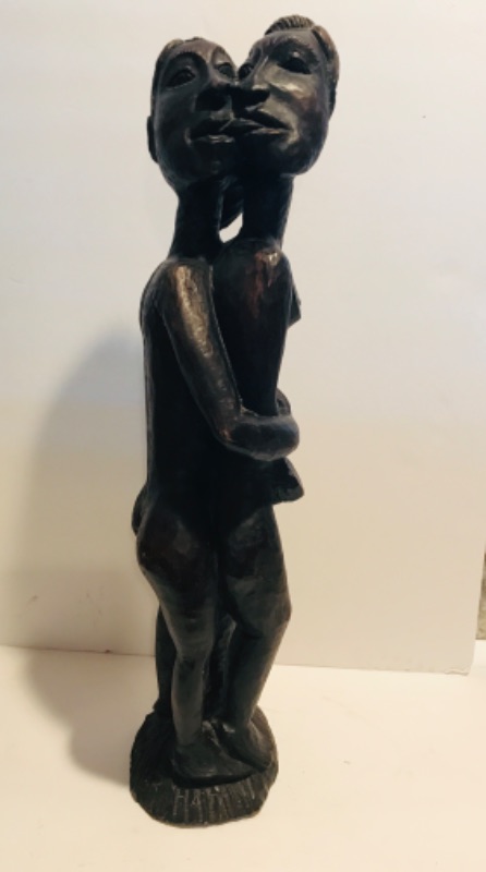 Photo 1 of VINTAGE TRIBAL ARTIFACT ASMAT MALE AND FEMALE FIGURES STANDING EMBRACED H21”