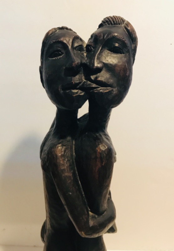 Photo 2 of VINTAGE TRIBAL ARTIFACT ASMAT MALE AND FEMALE FIGURES STANDING EMBRACED H21”