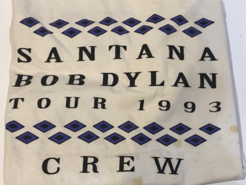 Photo 2 of VINTAGE CARLOS SANTANA AND BOB DYLAN TOUR 1993 LOCAL CREW T SHIRT SIZE L