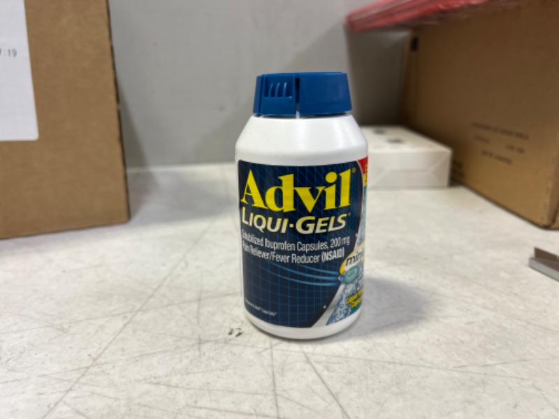Photo 2 of Advil Liqui-Gels minis Pain Reliever and Fever Reducer, Pain Medicine for Adults with Ibuprofen 200mg for Pain Relief - 200 Liquid Filled Capsules -- Best Before JUN 2024