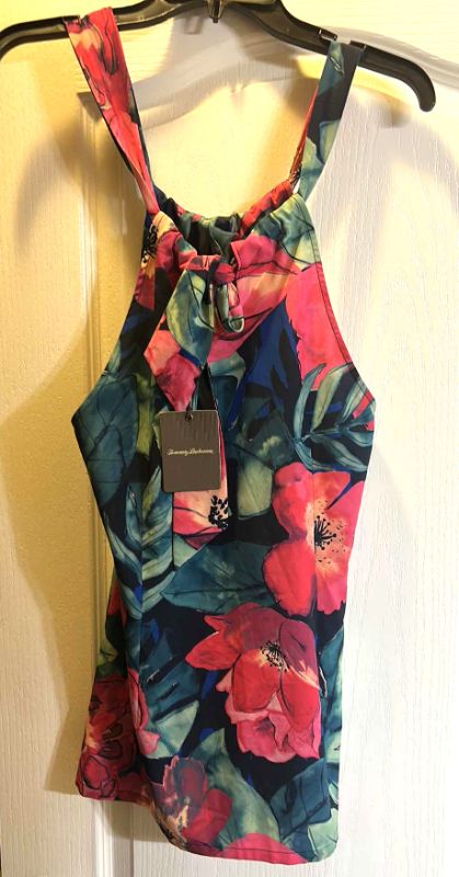 Photo 2 of NWT TOMMY BAHAMA WOMENS FLORAL TOP SIZE M $118