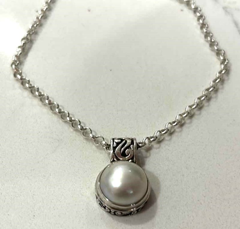 Photo 2 of FINE JEWELRY- .925 NECKLACE WITH PEARL PENDANT (PEARL IS 1/2 INCH)
