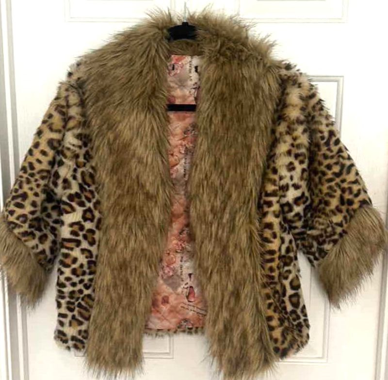 Photo 1 of CUTE FAUX FUR ANIMAL PRINT JACKET