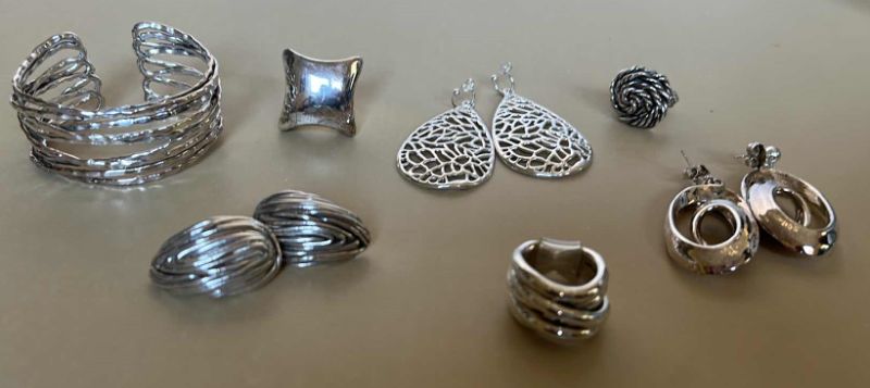 Photo 1 of FASHION JEWELRY ASSORTMENT RING 5,6