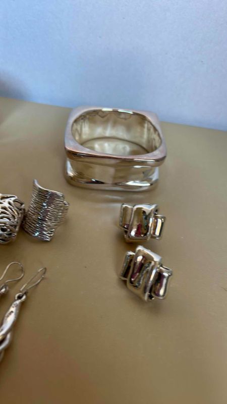 Photo 4 of FASHION JEWELRY ASSORTMENT RING 5,6