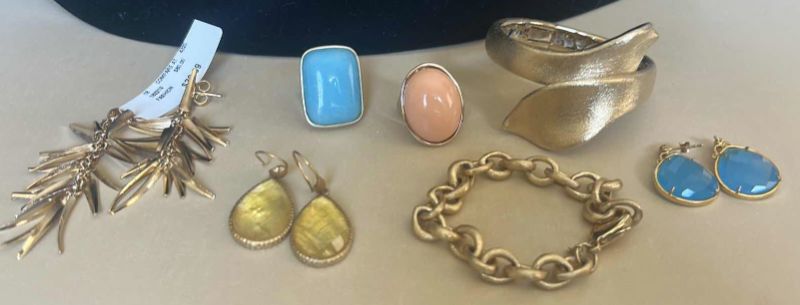 Photo 1 of FASHION JEWELRY ASSORTMENT RING 5,6