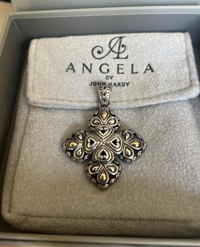 Photo 3 of FINE JEWELRY - .925 STERLING SILVER AND 14K PENDANT ANGELA BY JOHN HARDY