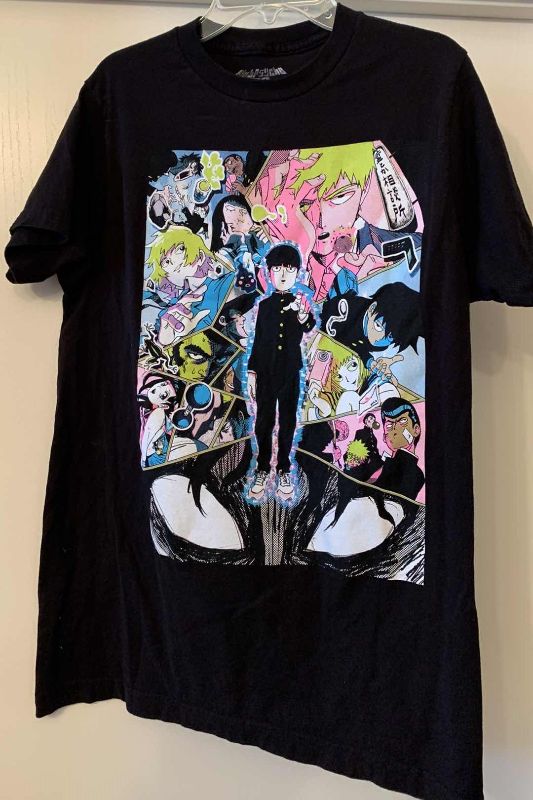 Photo 1 of ANIME MANGA MOBPSYCHO SIZE MEDIUM