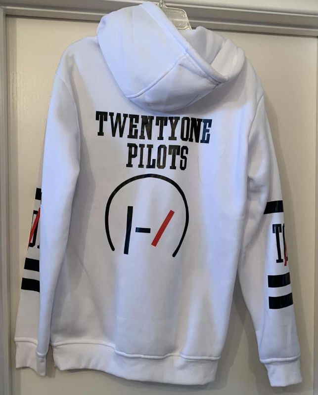 Photo 1 of TWENTY ONE PILOTS HOODIE SIZE M