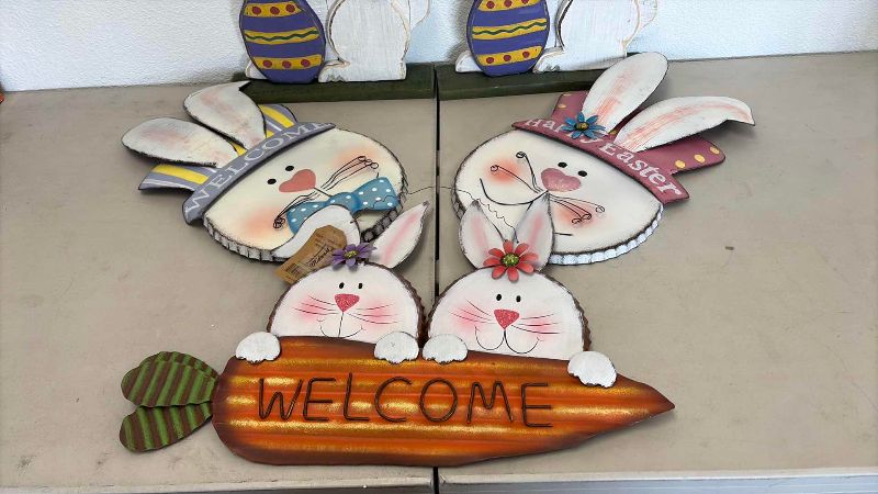 Photo 1 of 5-PCS EASTER DECORATIONS