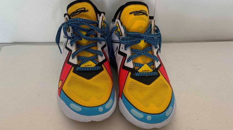 Photo 2 of NIKE LEBRON 18 LOW STEWIE GRIFFINS (MENS 7)