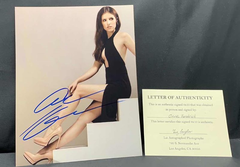 Photo 1 of ANNA KENDRICK  - SIGNED AUTOGRAPHED PHOTO W LETTER OF AUTHENTICITY 8” X 10”