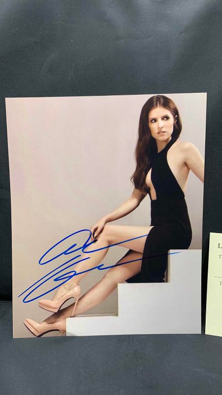 Photo 2 of ANNA KENDRICK  - SIGNED AUTOGRAPHED PHOTO W LETTER OF AUTHENTICITY 8” X 10”