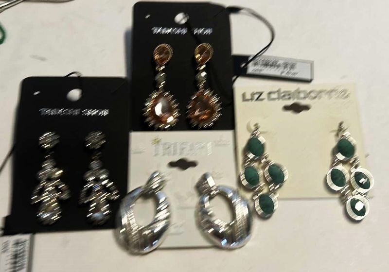 Photo 6 of JEWELRY ASSORTMENT