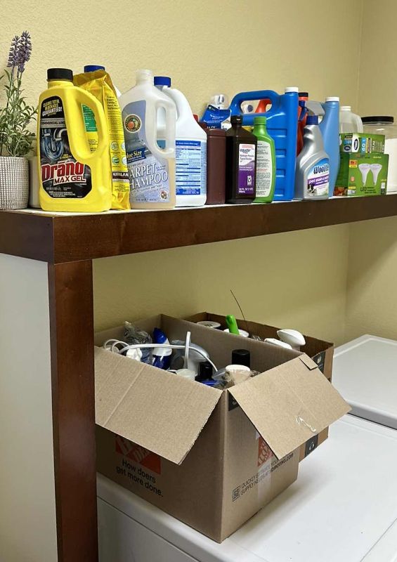 Photo 1 of BOX & CONTENTS OF SHELF - CLEANING SUPPLIES