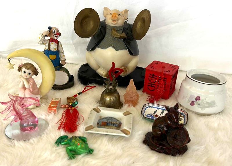 Photo 1 of MISC HOME DECOR ASSORTMENT