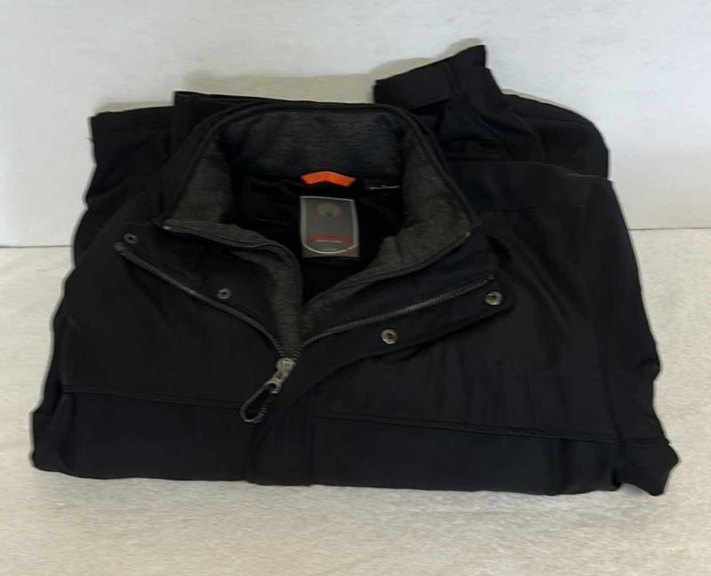 Photo 3 of 2- MEN'S WINTER JACKETS (SIZE M & L)