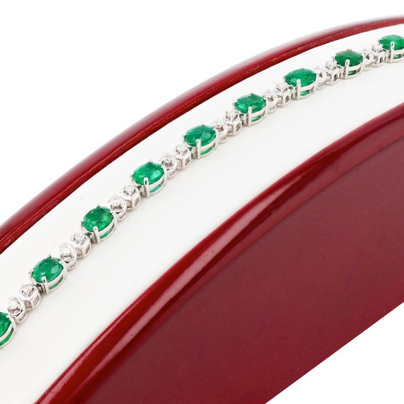 Photo 2 of 18K WHITE GOLD  4.38ctw EMERALD AND 0.37ctw DIAMOND BRACELET W CERTIFIED MSRP APPRAISAL    BR006520