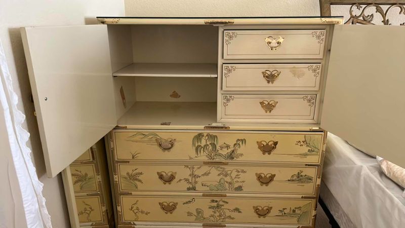 Photo 5 of 20TH CENTURY ORIENTAL CAMPAIGN CHINOISERIE TANSU CHEST ARMOIRE