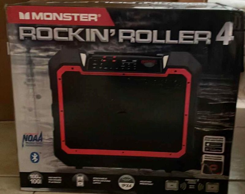 Photo 1 of MONSTER ROCKIN ROLLER PORTABLE SPEAKER 