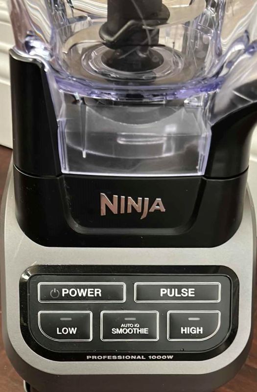 Photo 2 of NINJA PROFESSIONAL BLENDER