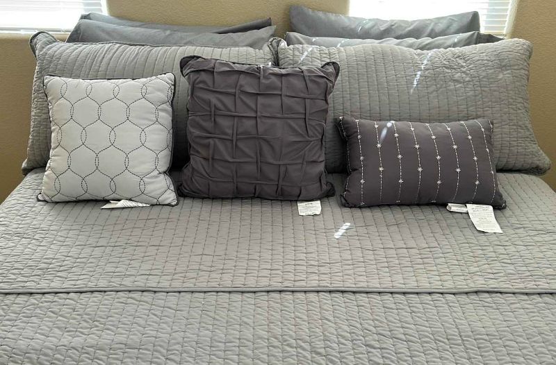 Photo 2 of QUEEN QUILTED BED SPREAD AND SHEET SET