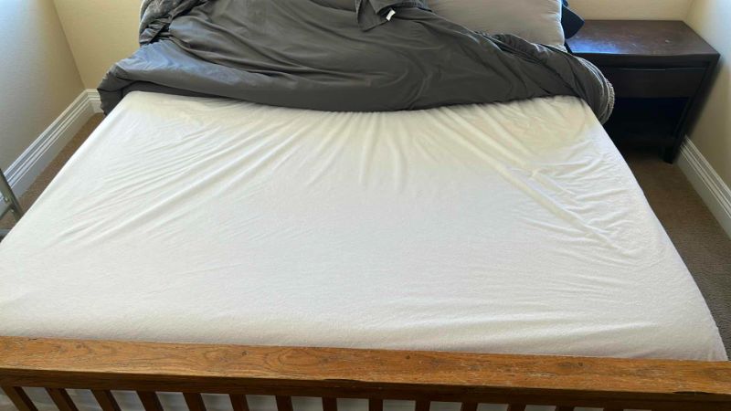 Photo 5 of KING NOVILLA BLISS 12" MEMORY FOAM MATTRESS
