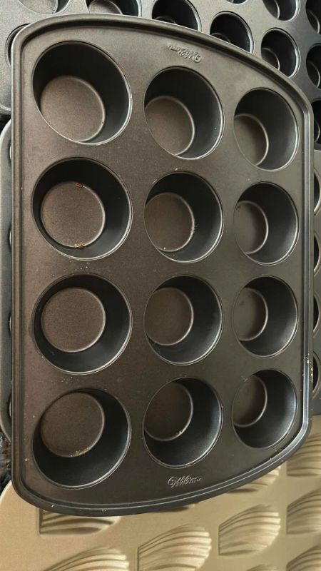 Photo 3 of Bakeware