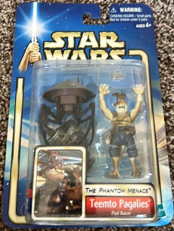 Photo 1 of VINTAGE STAR WARS COLLECTIBLE FIGURINE 
