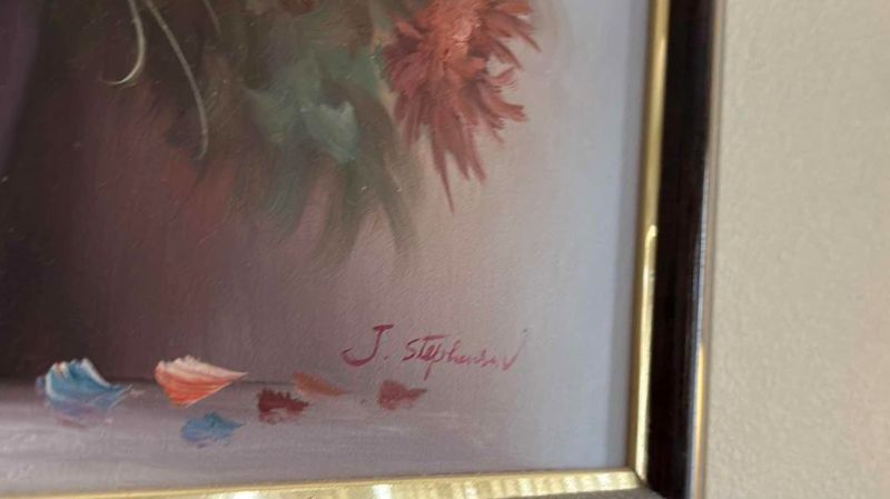 Photo 3 of VINTAGE FLORAL PAINTING SIGNED BY ARTIST
