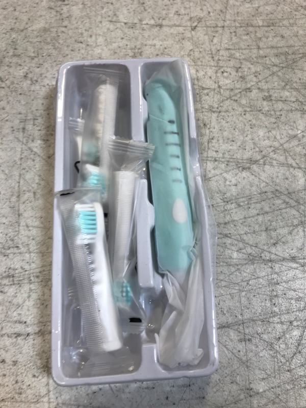 Photo 2 of ?????? RED-NI Sonic Electric Toothbrush, 4 Free Replacement Heads Included as Gifts Ideal for Adult Children and Couples Use USB Fast Charging Waterproof Toothbrush,Model: ET201 (Blue)

