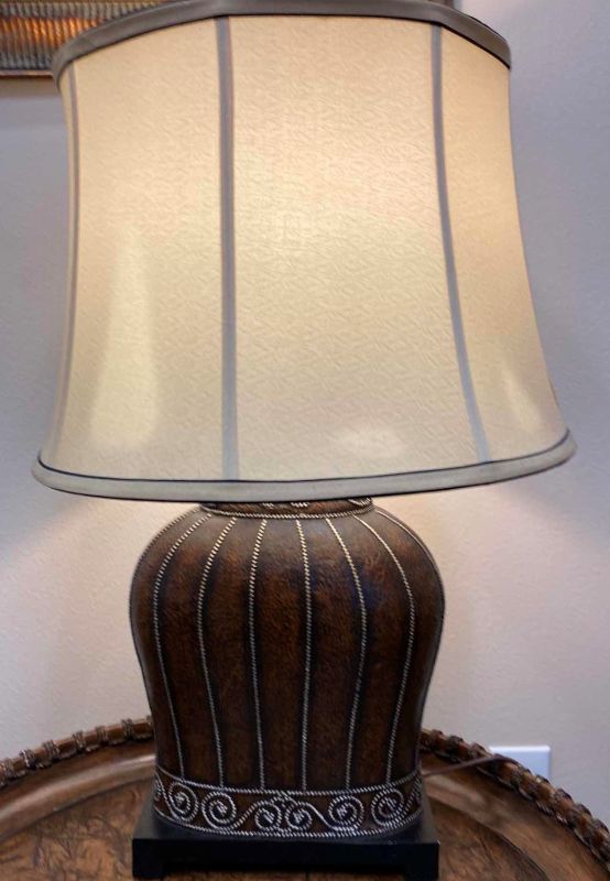 Photo 1 of TOMMY BAHAMA TABLE LAMP H28”