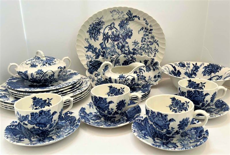Photo 1 of 26 PCS-VINTAGE ROYAL CROWNFORD BURLEIGH CHARLOTTE BLUE AND WHITE CHINA 
