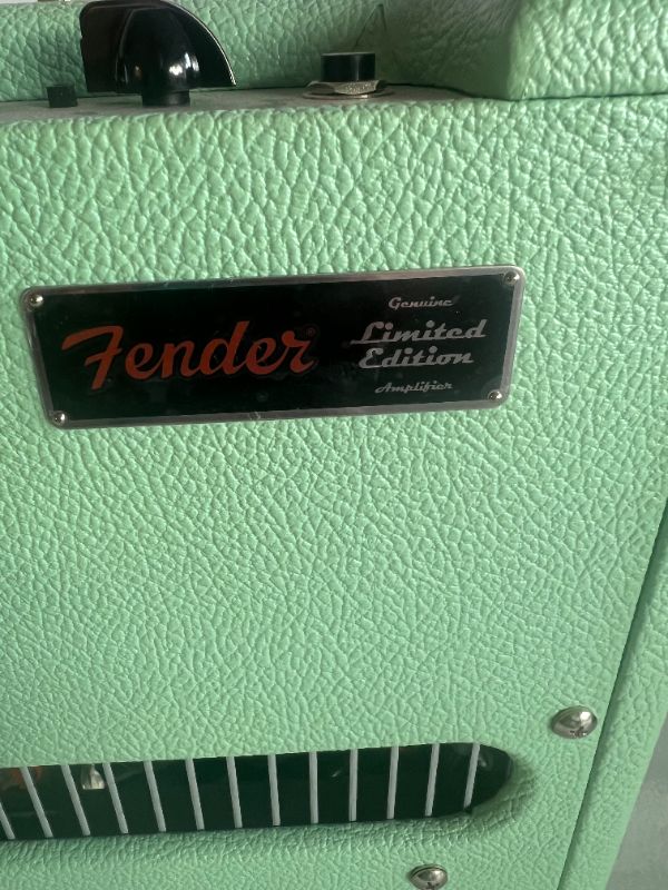 Photo 5 of FENDER LIMITED EDITION BLUES JUNIOR lll GUITAR AMP