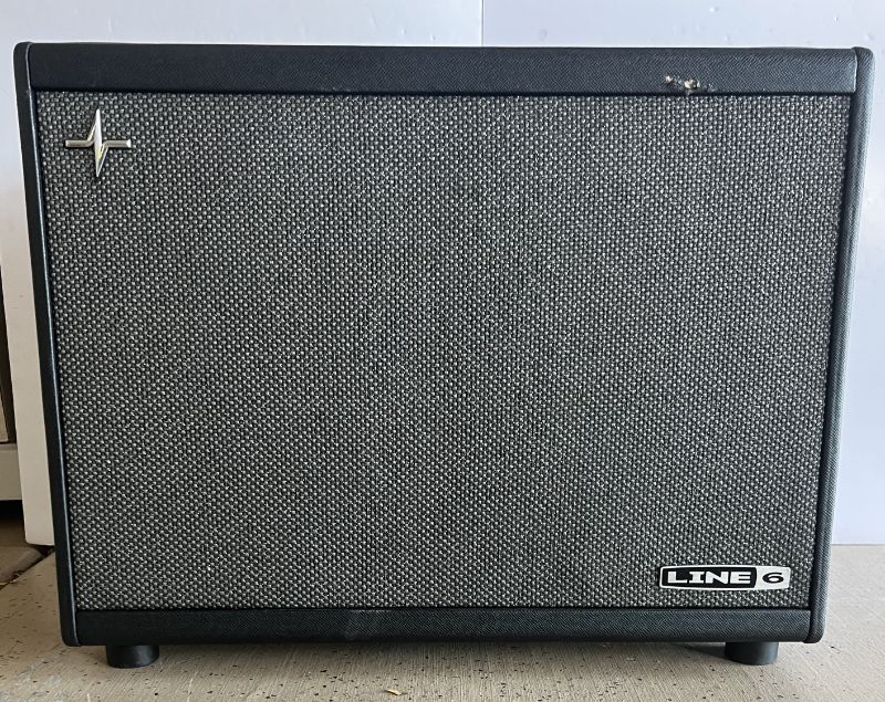 Photo 1 of LINE 6 POWERCAB  112 PLUS GUITAR SPEAKER AMP  SYSTEM W POWER CORD