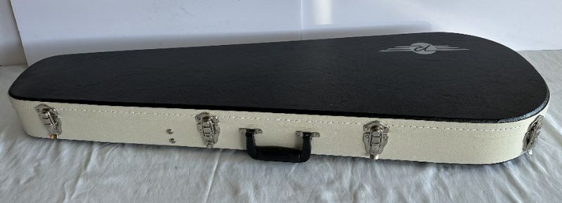 Photo 2 of REVEREND TWO TONE BLACK & WHITE HARDSHELL ELECTRIC GUITAR CASE W PLUSH LINING