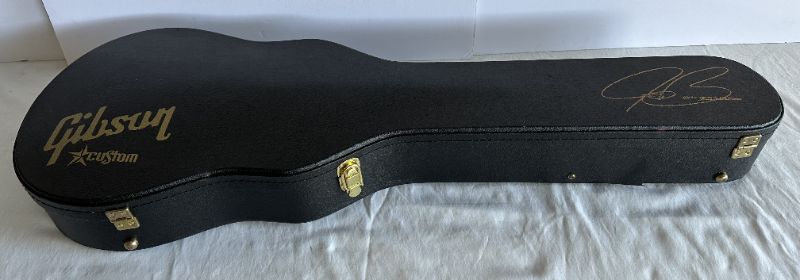 Photo 1 of GIBSON HARDSHELL ELECTRIC GUITAR CASE SIGNED BY FAMOUS GUITARIST "JOE BONAMASSE"  W PLUSH LINING