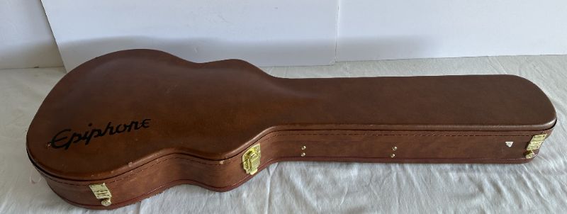 Photo 1 of EPIPHONE HARDSHELL ELECTRIC GUITAR CASE W PLUSH PINK LINING