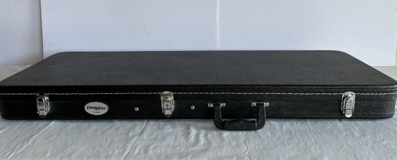 Photo 1 of CHROMACAST ELECTRIC BLACK GUITAR CASE W PLUSH  LINING