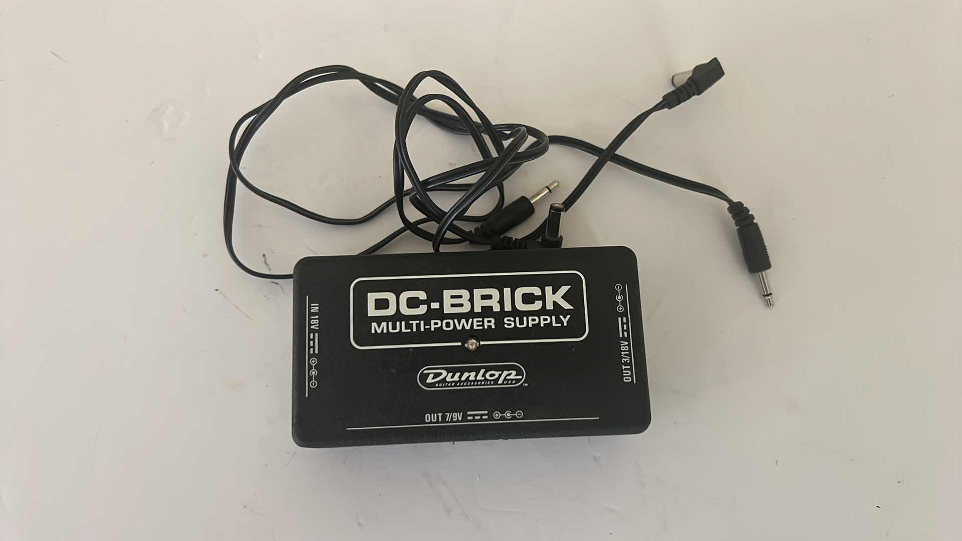 Photo 1 of DC-BRICK MULTI-POWER SUPPY W 2 CONNECTOR CORDS