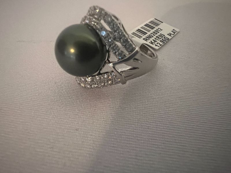 Photo 6 of PLATINUM TAHITIAN PEARL & DIAMOND RING (APPROX SIZE 7)  RN028912  